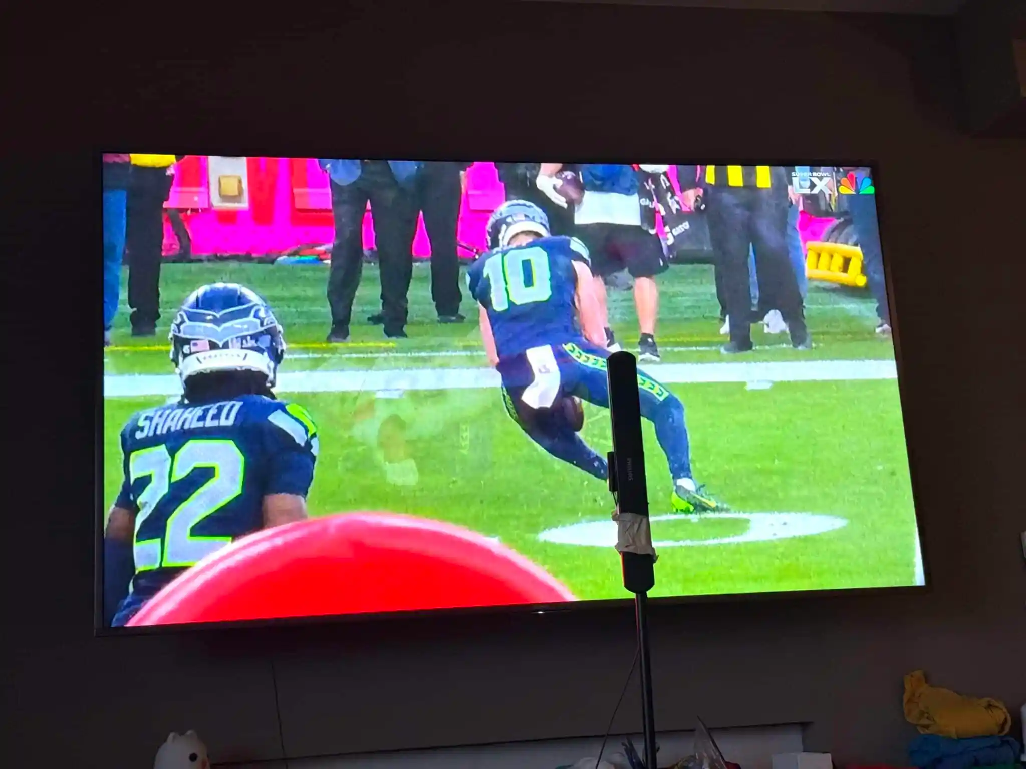 câble coupé, antenne usagée